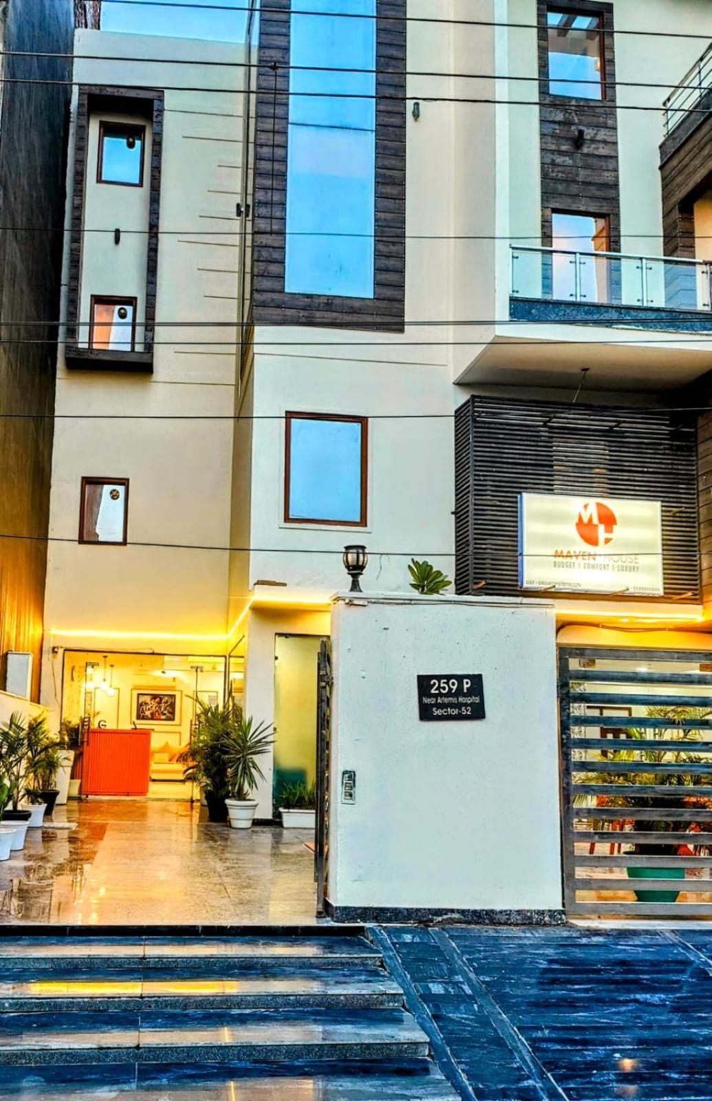 Hotel Mavens House Artemis Hospital Road Gurgaon Exterior foto