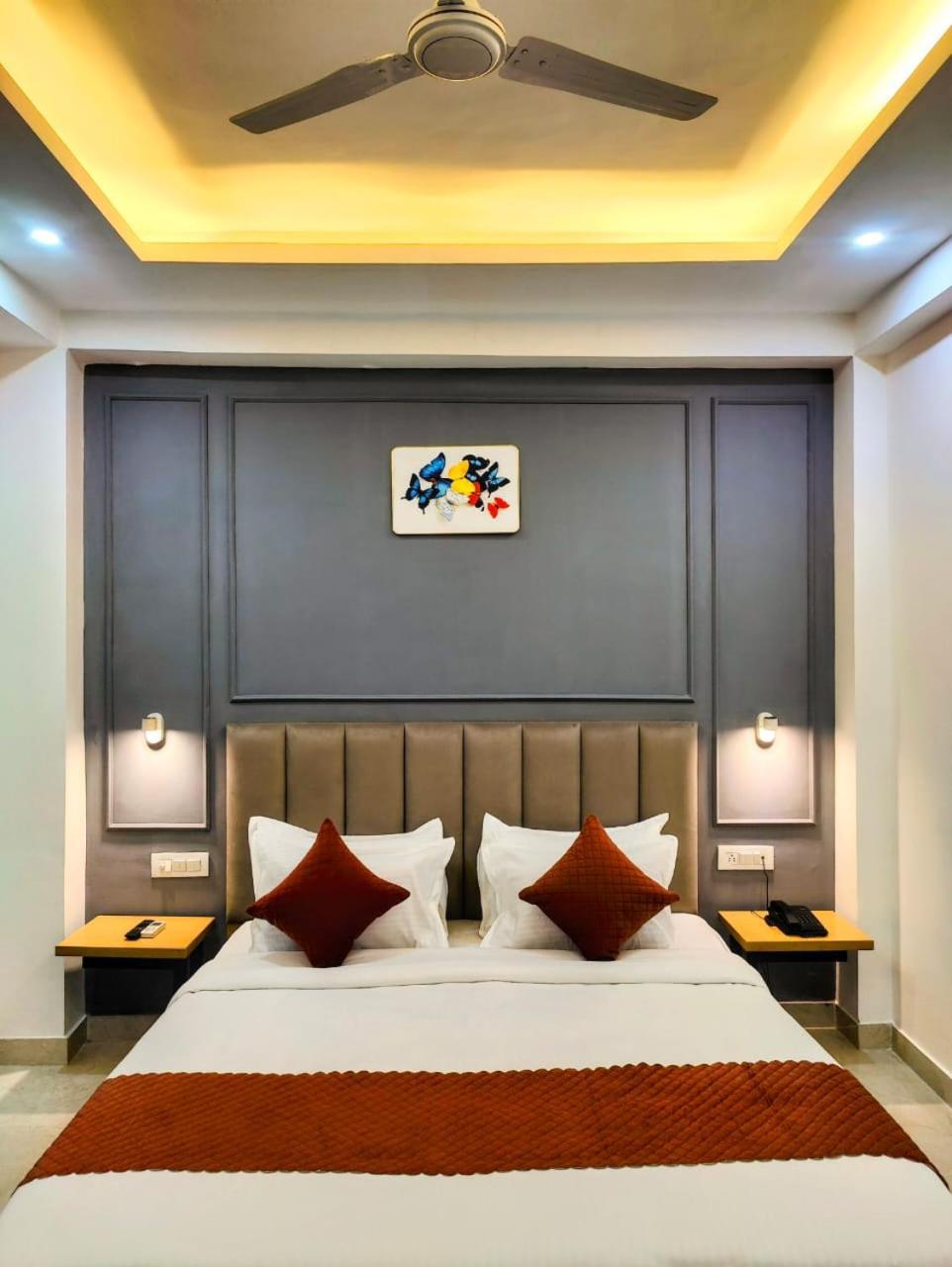 Hotel Mavens House Artemis Hospital Road Gurgaon Exterior foto