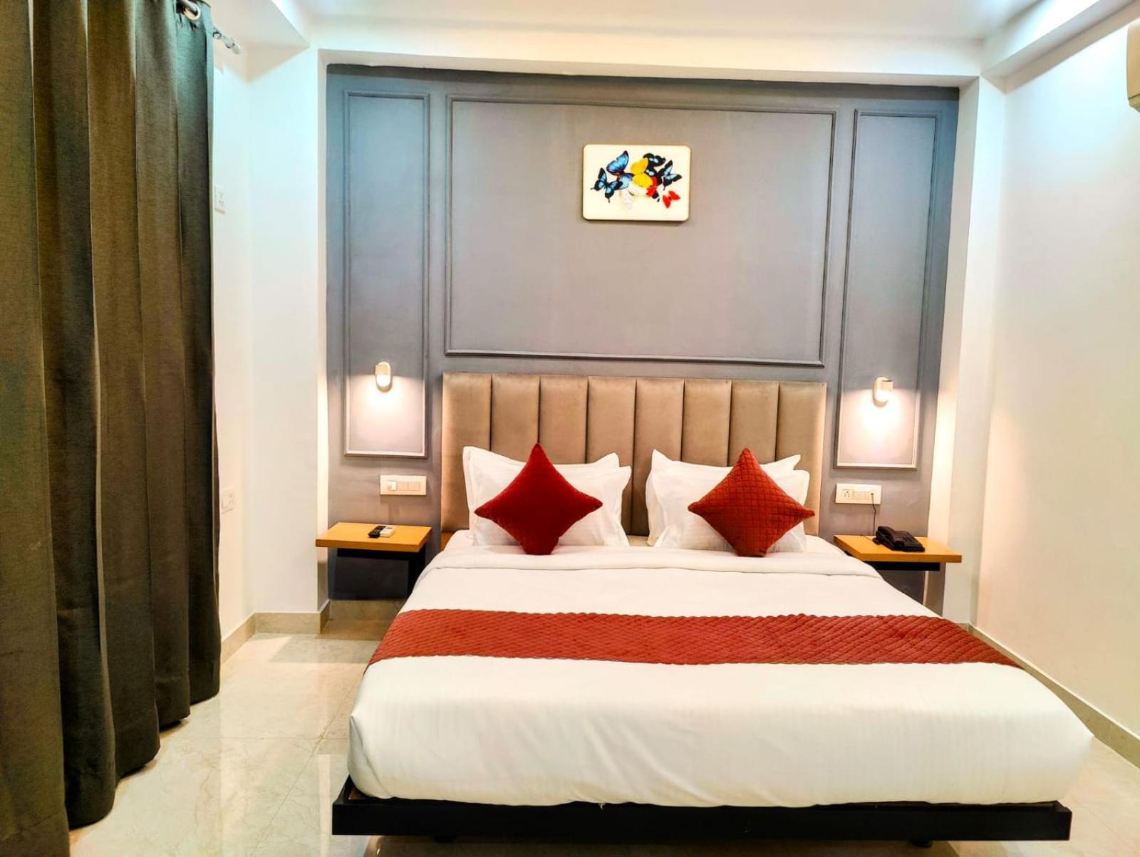 Hotel Mavens House Artemis Hospital Road Gurgaon Exterior foto