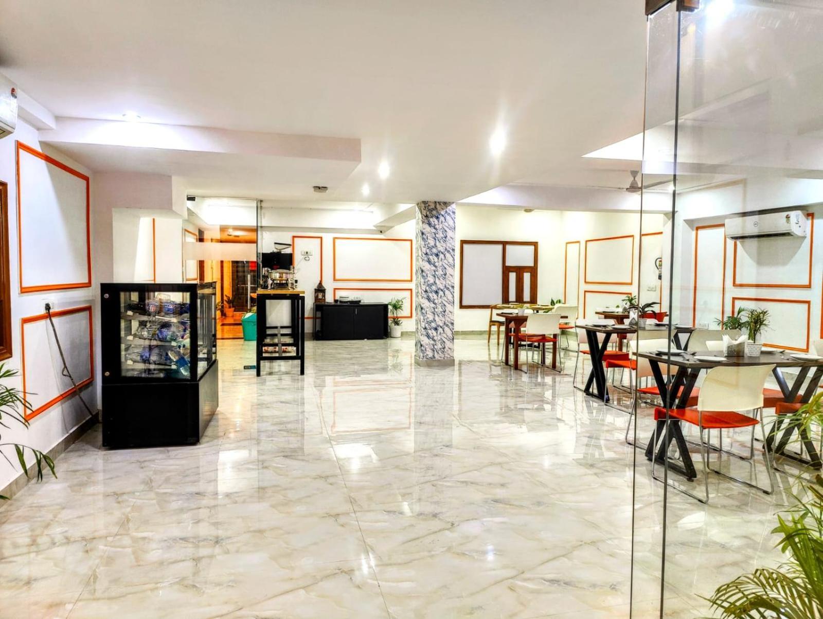 Hotel Mavens House Artemis Hospital Road Gurgaon Exterior foto