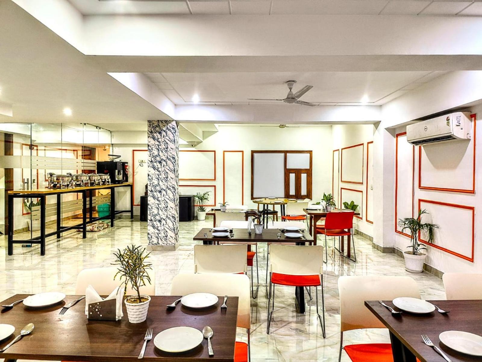 Hotel Mavens House Artemis Hospital Road Gurgaon Exterior foto
