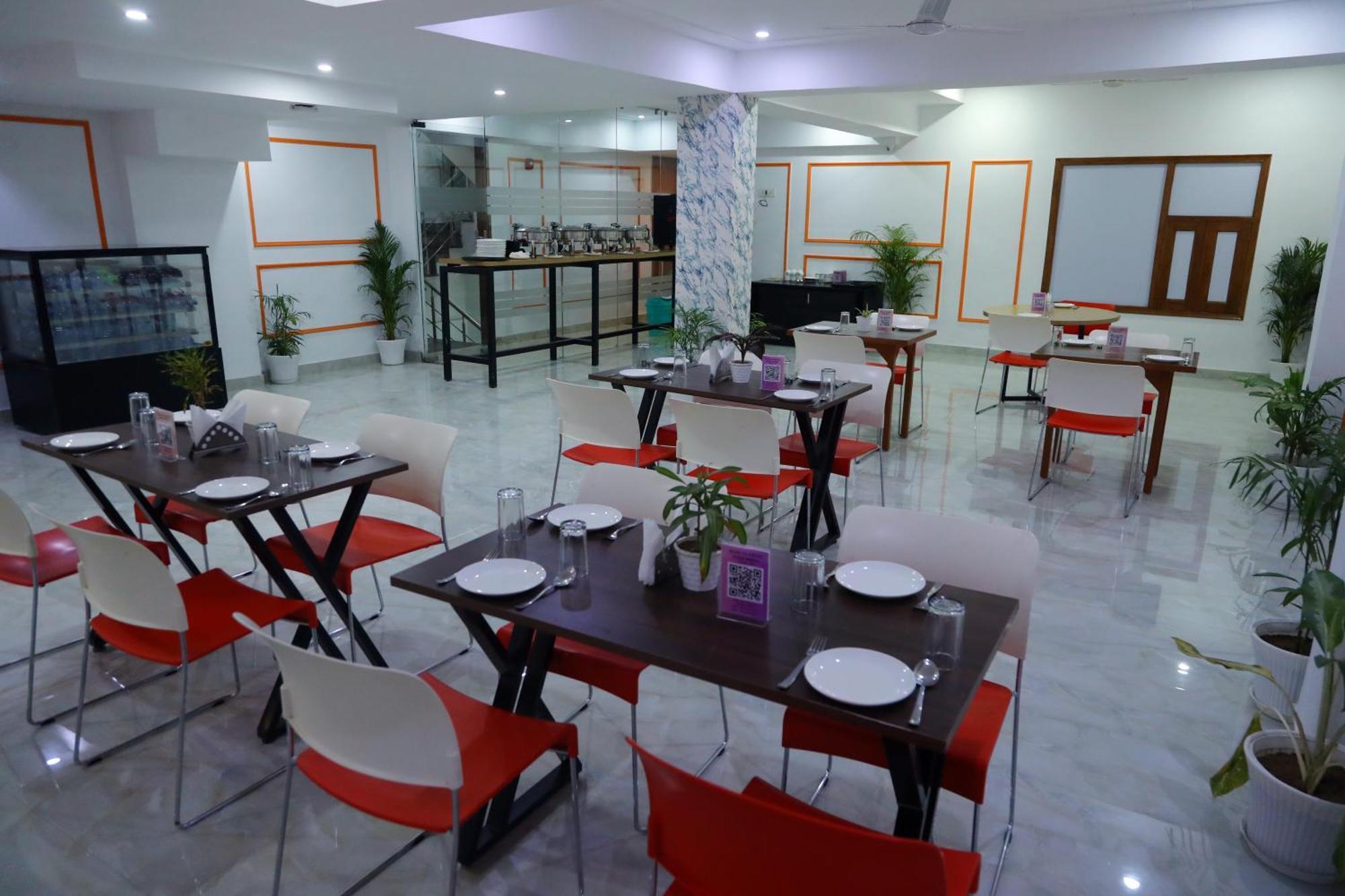Hotel Mavens House Artemis Hospital Road Gurgaon Exterior foto