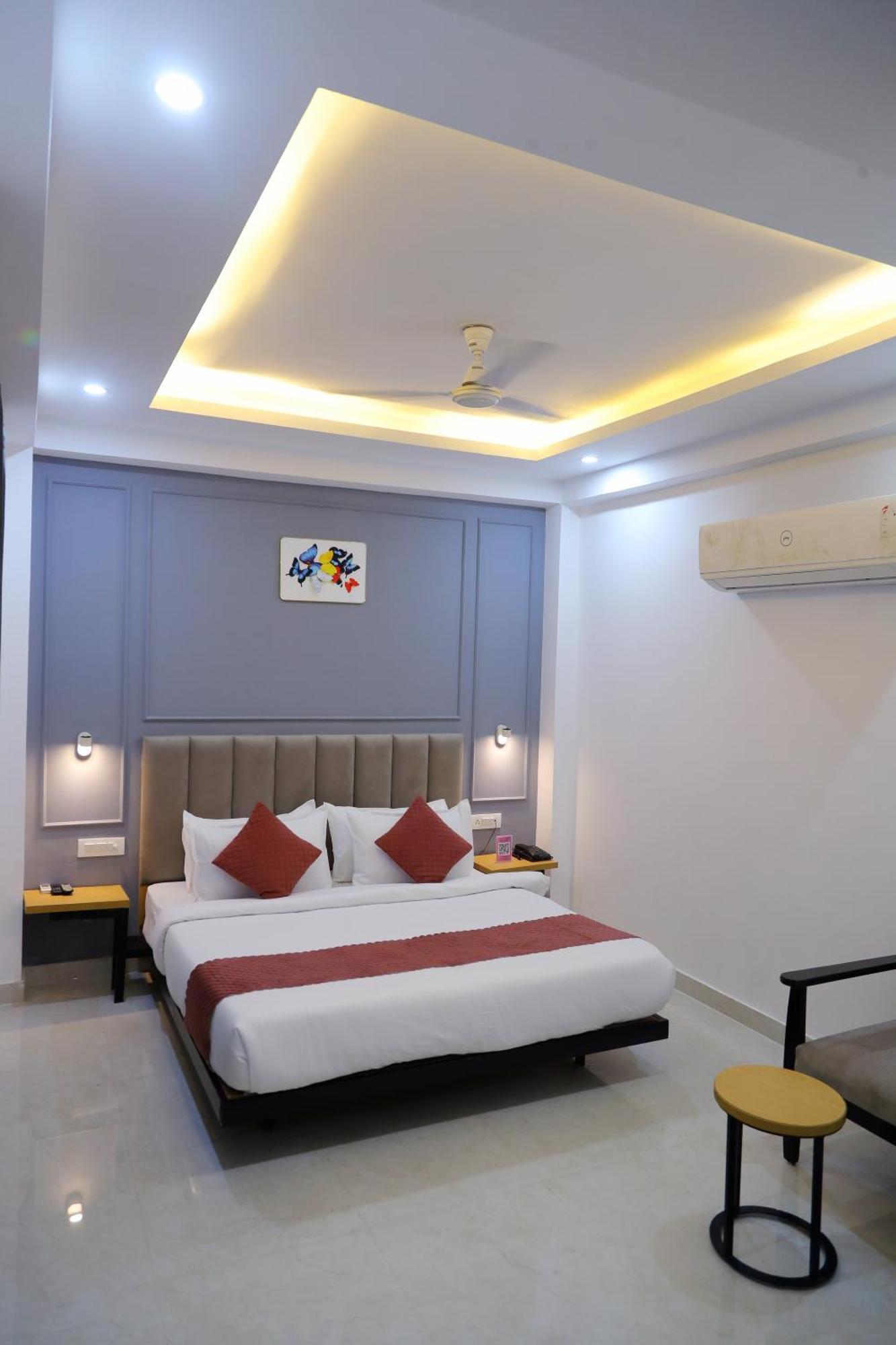 Hotel Mavens House Artemis Hospital Road Gurgaon Exterior foto