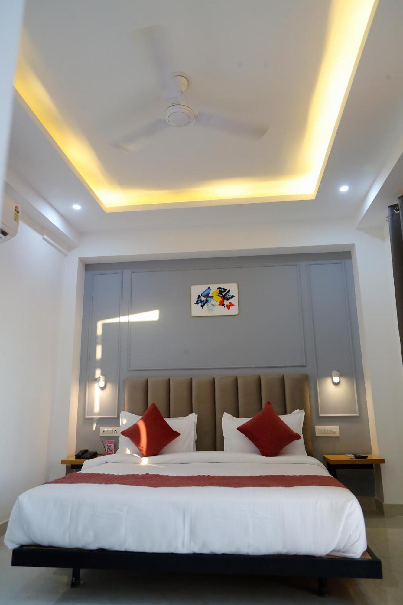 Hotel Mavens House Artemis Hospital Road Gurgaon Exterior foto