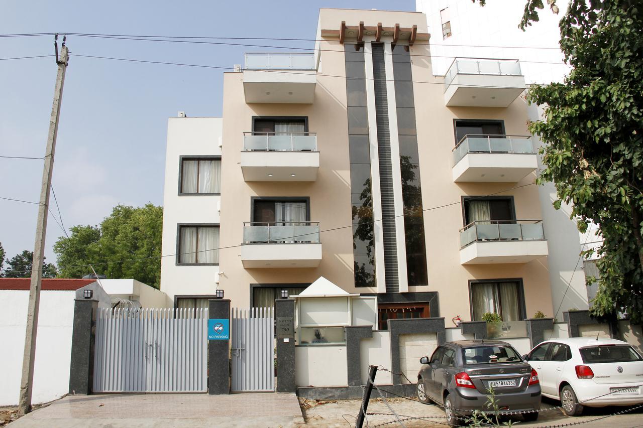 Hotel Mavens House Artemis Hospital Road Gurgaon Exterior foto