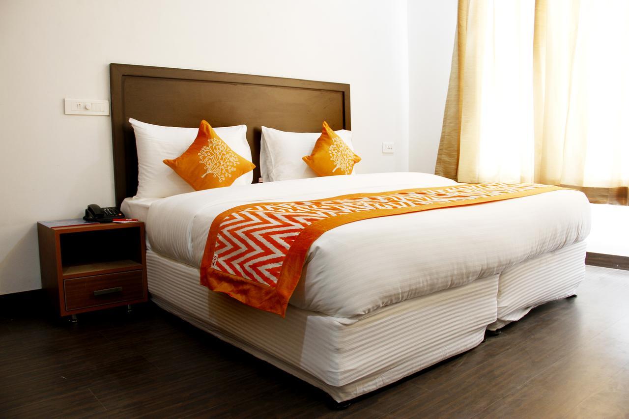 Hotel Mavens House Artemis Hospital Road Gurgaon Exterior foto